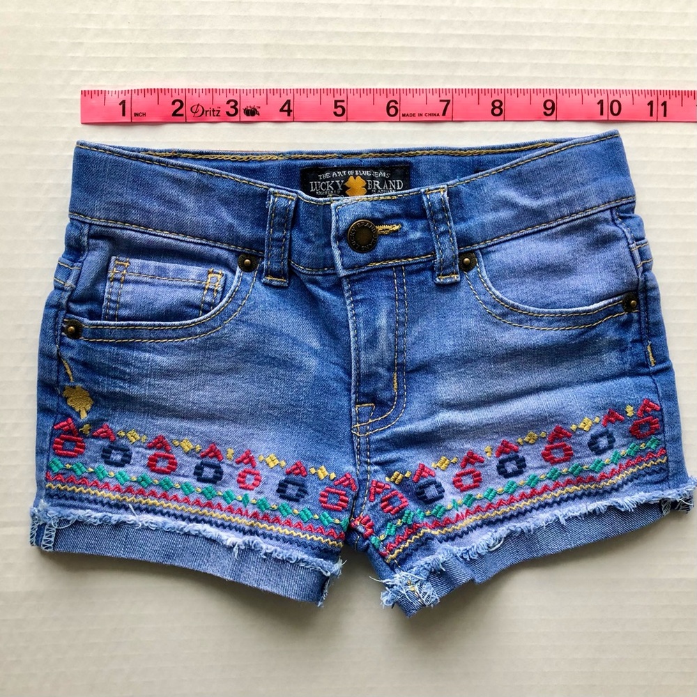 Girls Lucky Riley Embroidered Jeans Shorts size 4